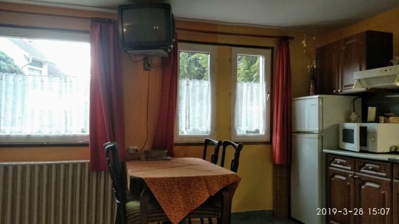 Naszaly Kapuja Vendeghaz Διαμέρισμα Kosd Εξωτερικό φωτογραφία